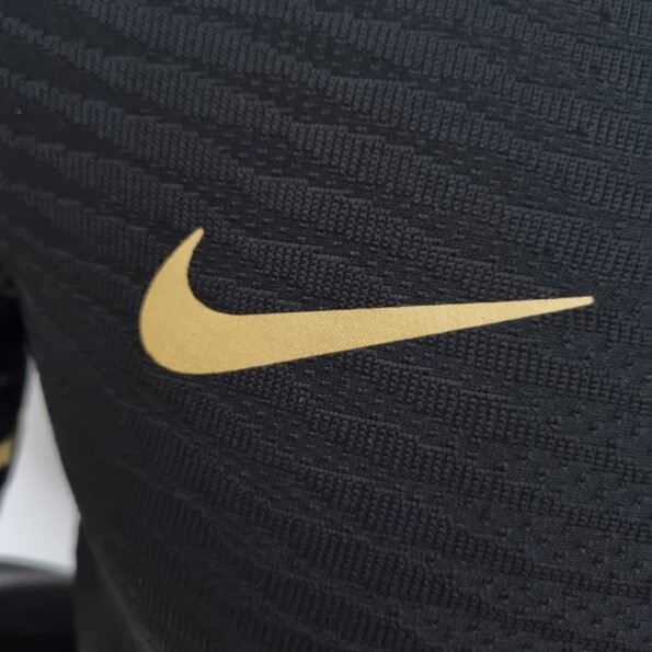 Camisa do PSG preta com dourado