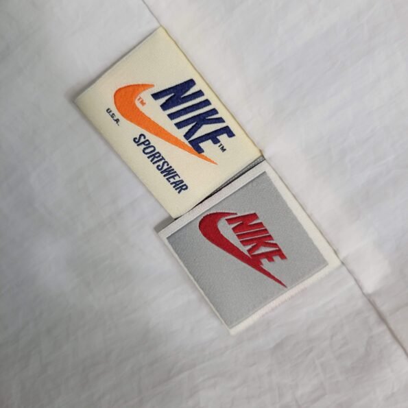 Jaqueta Corta Vento Nike 3 Símbolos Branca