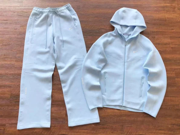 Conjunto Frio Nike Tech Fleece Nocta Azul Claro