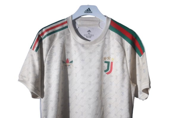 Camisa Juventus x Gucci Bege Italiano 2024/25 Masculina