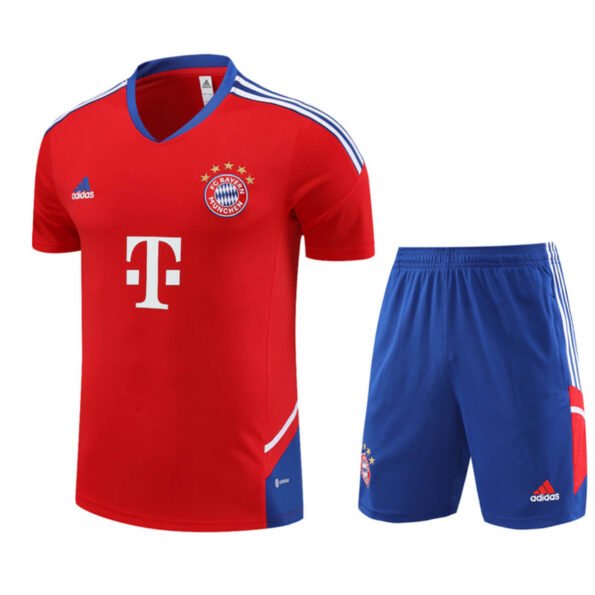 Conjunto Bayern de Munique Treino Camisa e Short Vermelha 2022/23