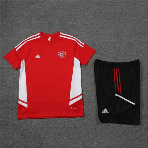 Conjunto Manchester United Treino Camisa e Short Vermelho 2022/23