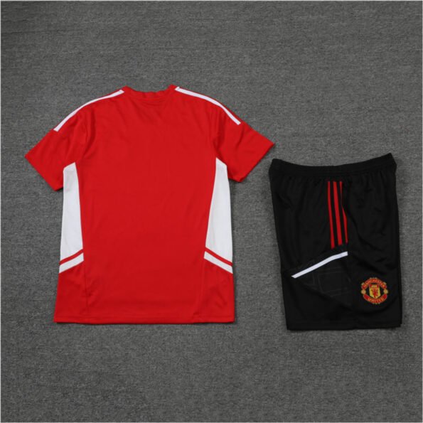 Conjunto Manchester United Treino Camisa e Short Vermelho 2022/23